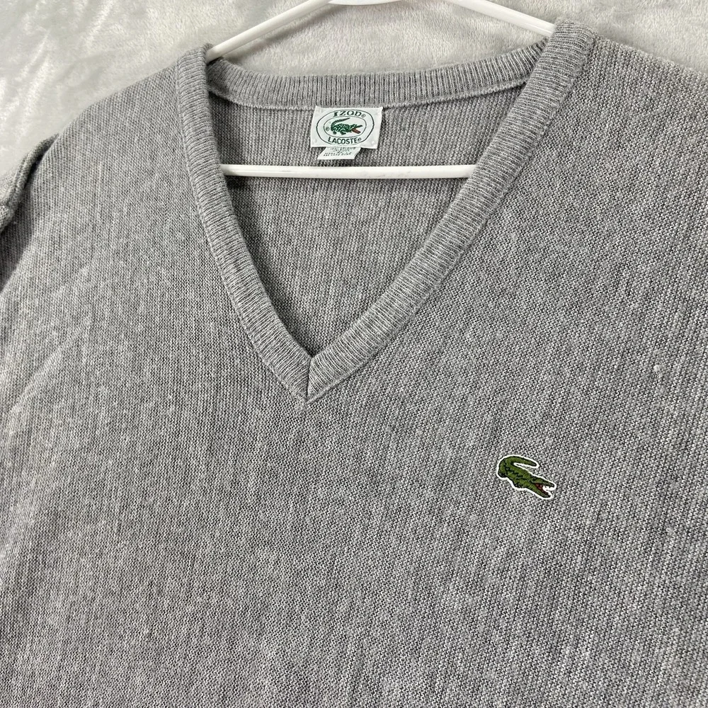 Vintage Izod Lacoste Sweater Mens XL Knit Pullover V-Neck 100% Acrylic USA Made